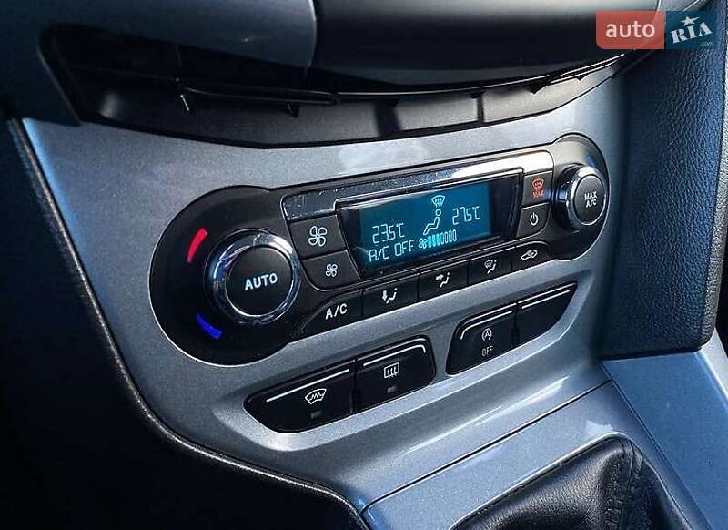 Хэтчбек Ford Focus 2011 в Львове