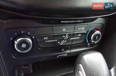 Хэтчбек Ford Focus 2017 в 