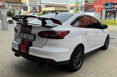 Седан Ford Focus 2017 в 