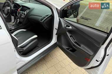 Седан Ford Focus 2017 в 