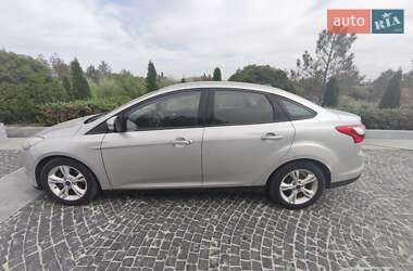 Седан Ford Focus 2014 в 