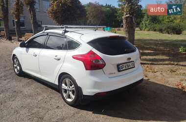 Хетчбек Ford Focus 2012 в 