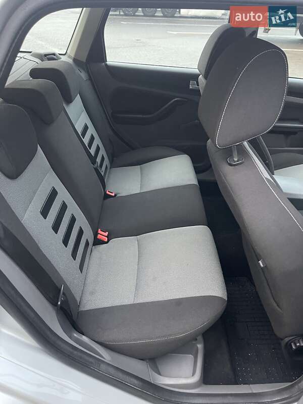 Универсал Ford Focus 2008 в Ровно фото 15 Универсал Ford Focus 2008 в Ровно