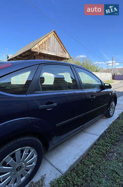 Хэтчбек Ford Focus 2006 в 