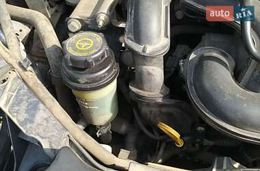 Хэтчбек Ford Focus 2011 в 