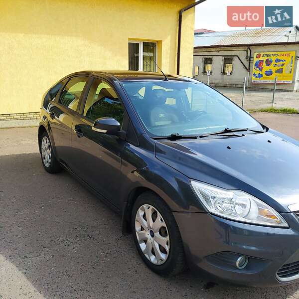Хэтчбек Ford Focus 2011 в Львове
