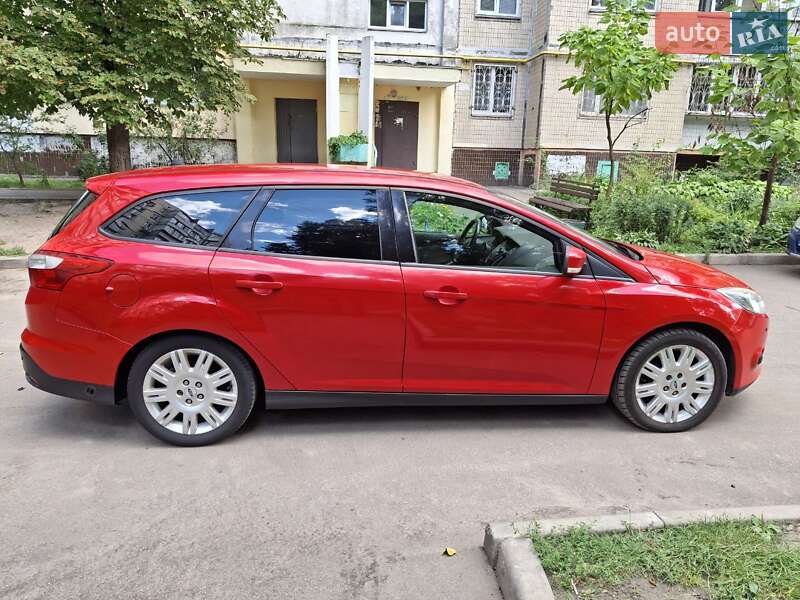 Универсал Ford Focus 2012 в 