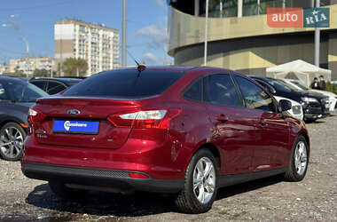 Седан Ford Focus 2014 в 