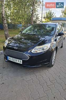 Хэтчбек Ford Focus 2013 в 