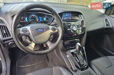 Хэтчбек Ford Focus 2013 в 