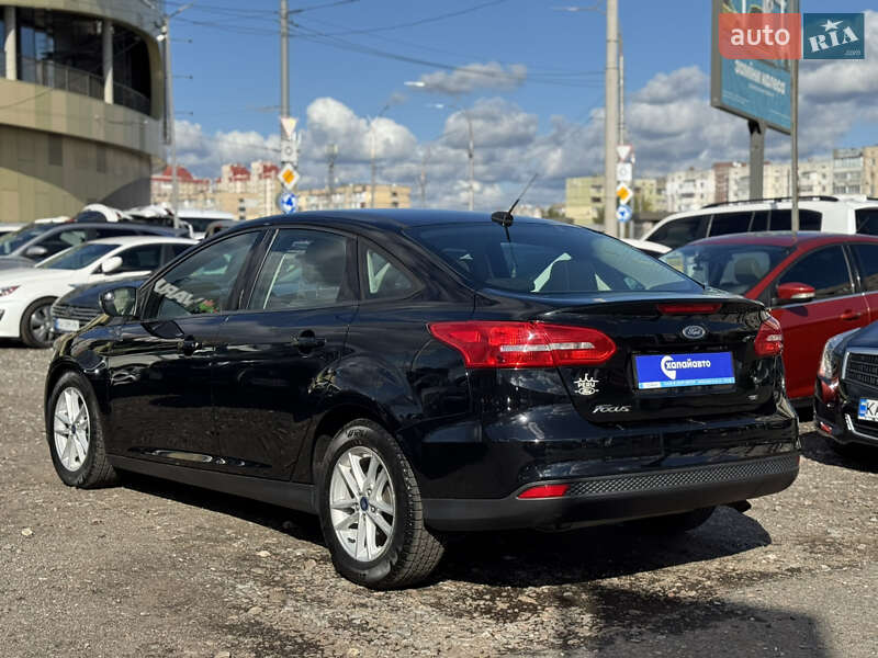 Седан Ford Focus 2018 в Киеве