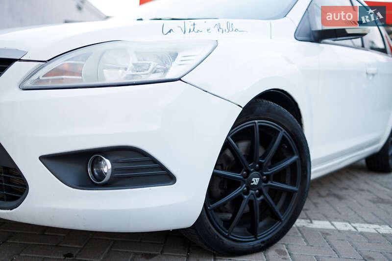 Хэтчбек Ford Focus 2011 в Львове фото 28 Хэтчбек Ford Focus 2011 в Львове