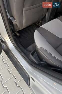 Хетчбек Ford Focus 2013 в 