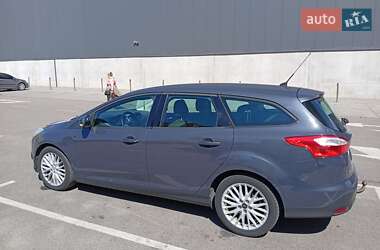 Универсал Ford Focus 2011 в 