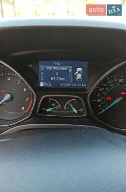 Седан Ford Focus 2012 в 