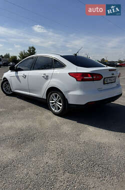Седан Ford Focus 2016 в 