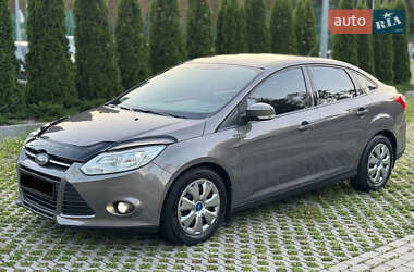 Седан Ford Focus 2013 в 