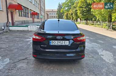 Седан Ford Focus 2012 в 