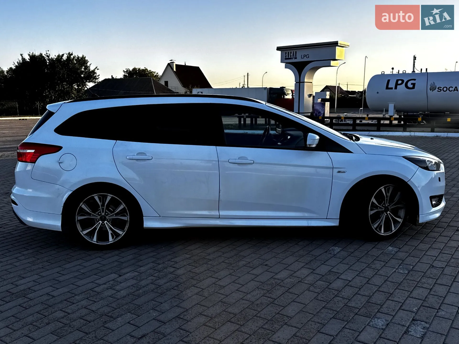 2017 Ford Focus - мініатюра 6