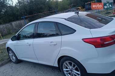 Седан Ford Focus 2016 в Сумах