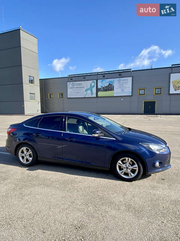 Седан Ford Focus 2012 в Киеве фото 4 Седан Ford Focus 2012 в Киеве