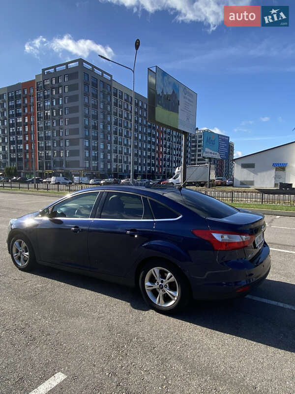 Седан Ford Focus 2012 в Киеве фото 6 Седан Ford Focus 2012 в Киеве