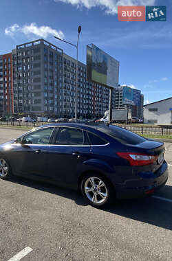 Седан Ford Focus 2012 в 