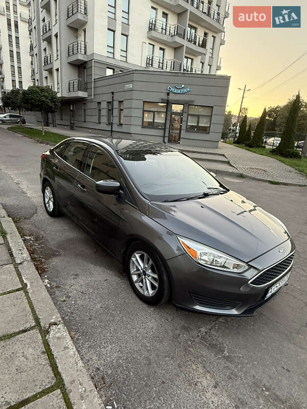 Седан Ford Focus 2017 в Львові