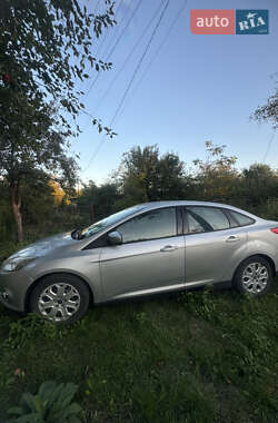 Седан Ford Focus 2012 в 
