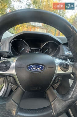 Седан Ford Focus 2012 в 