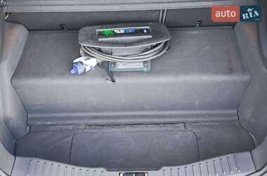 Хэтчбек Ford Focus 2013 в 