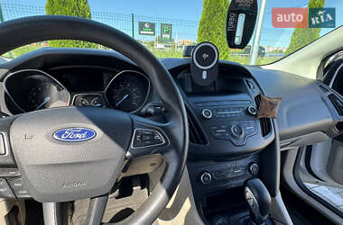 Седан Ford Focus 2018 в 