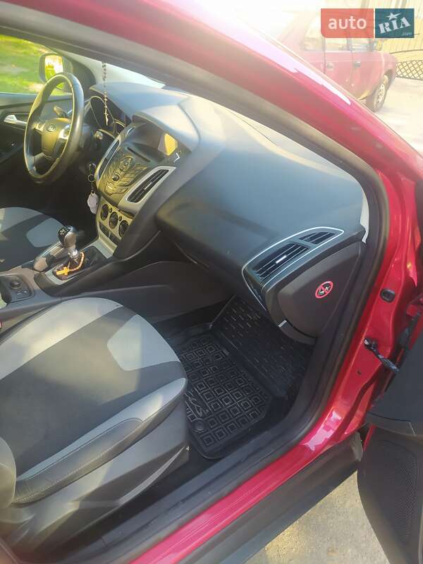 Универсал Ford Focus 2013 в Львове фото 11 Универсал Ford Focus 2013 в Львове