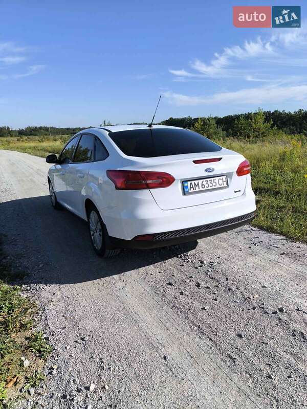 Седан Ford Focus 2016 в Житомире фото 17 Седан Ford Focus 2016 в Житомире
