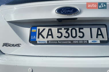 Хэтчбек Ford Focus 2013 в 