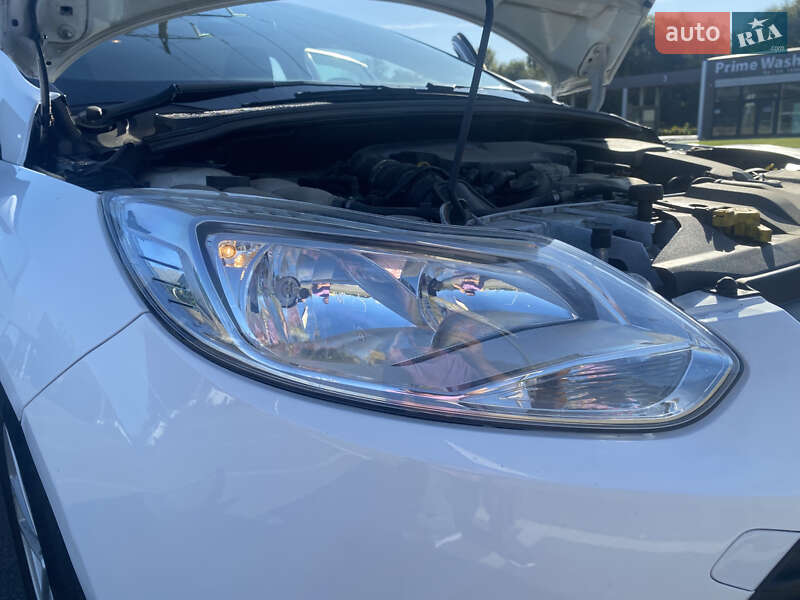 Хэтчбек Ford Focus 2013 в Киеве