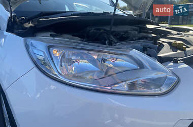 Хэтчбек Ford Focus 2013 в 