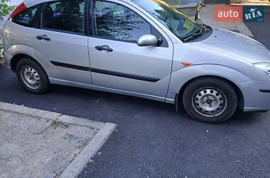 Хетчбек Ford Focus 2002 в  фото 8 Хетчбек Ford Focus 2002 в