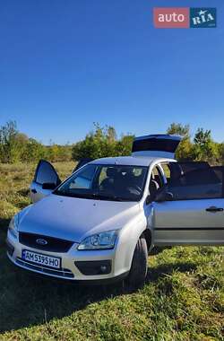 Універсал Ford Focus 2005 в  фото 6 Універсал Ford Focus 2005 в