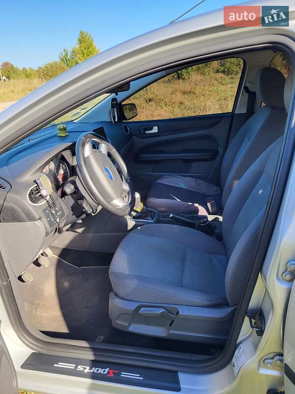 Универсал Ford Focus 2005 в Бердичеве фото 11 Универсал Ford Focus 2005 в Бердичеве