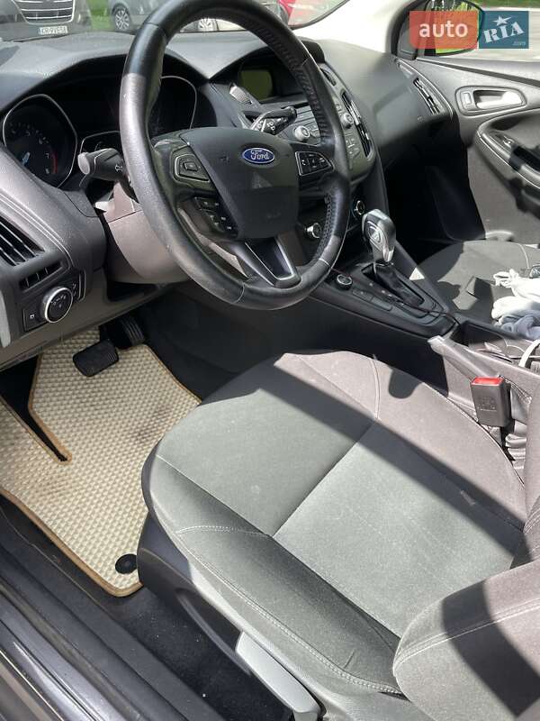 Хэтчбек Ford Focus 2015 в Львове фото 14 Хэтчбек Ford Focus 2015 в Львове