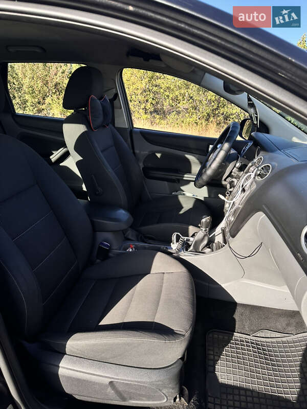 Универсал Ford Focus 2008 в Каменском