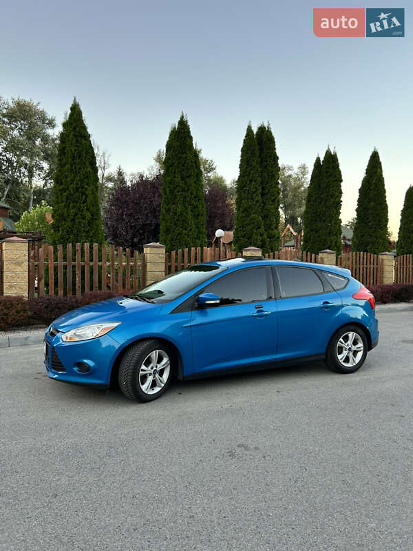 Хэтчбек Ford Focus 2014 в 