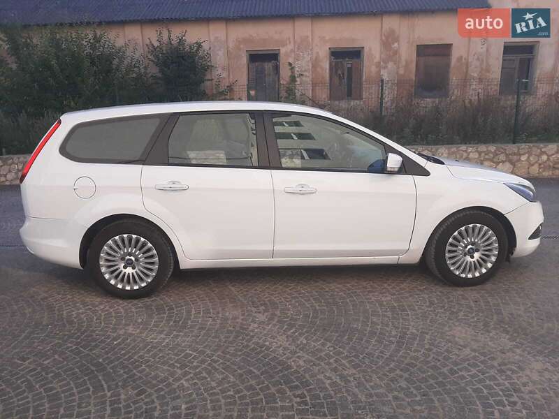 Универсал Ford Focus 2010 в Теребовле