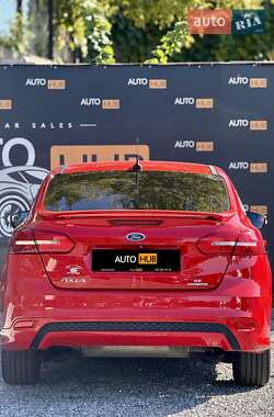Седан Ford Focus 2016 в 