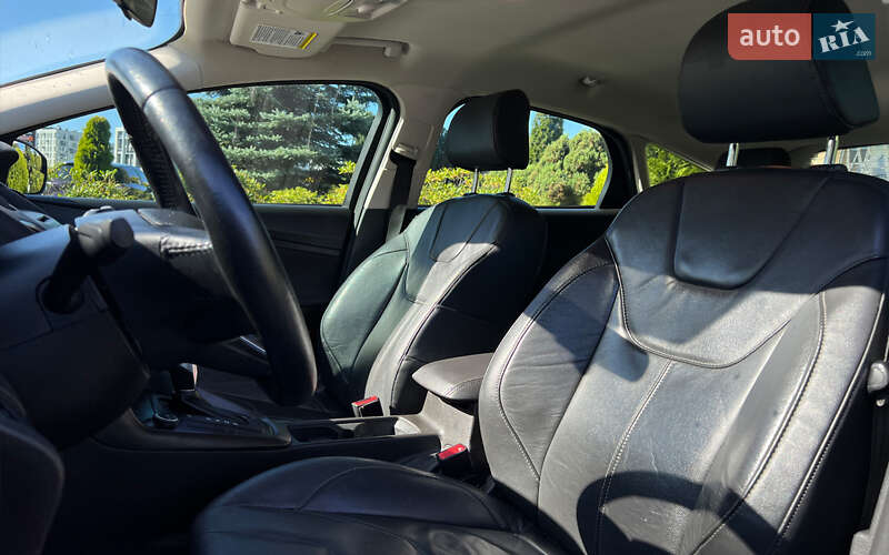 Хэтчбек Ford Focus 2015 в Львове