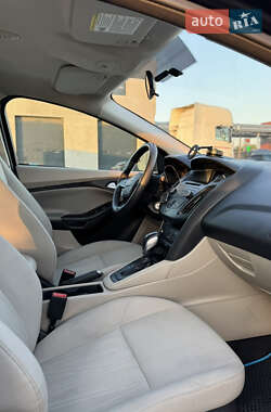 Седан Ford Focus 2015 в 