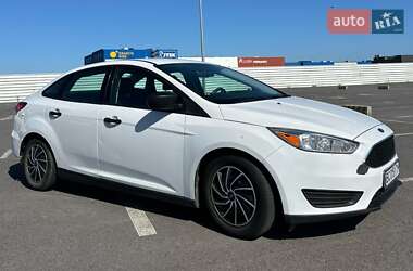 Седан Ford Focus 2015 в 
