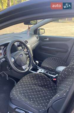 Хэтчбек Ford Focus 2010 в Вижнице