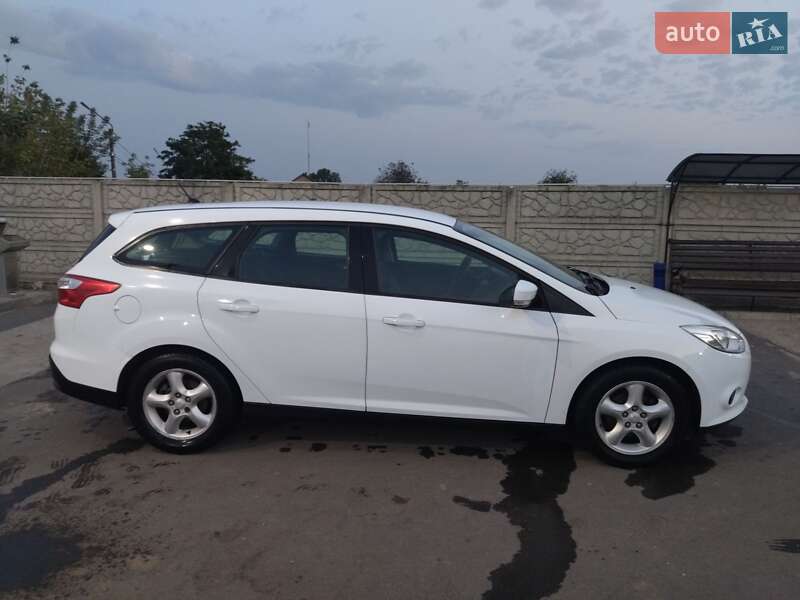 Универсал Ford Focus 2013 в Любаре